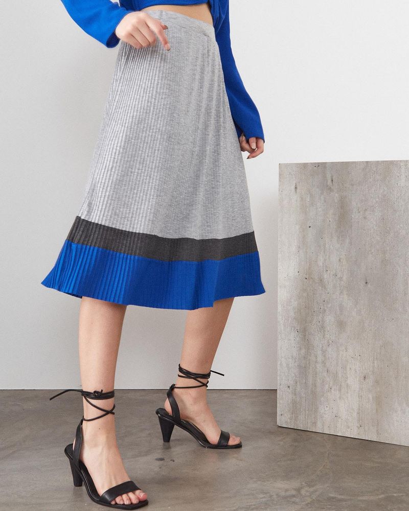 POLLERA MIDI PLATED COLOR - GRIS MELANGE