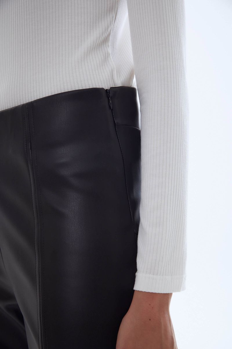 PANTALON LEGGING VEGAN LEATHER