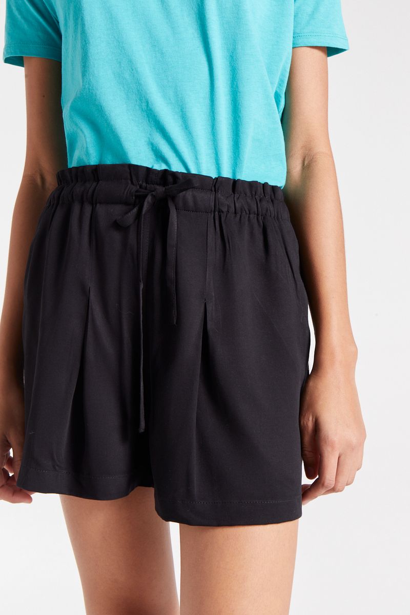 SHORT CON LAZO SAINT TROPEZ