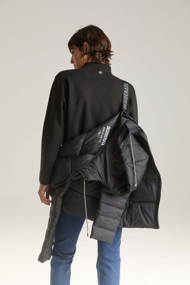 CAMPERA ULTRA LIGHT FIT HOOD