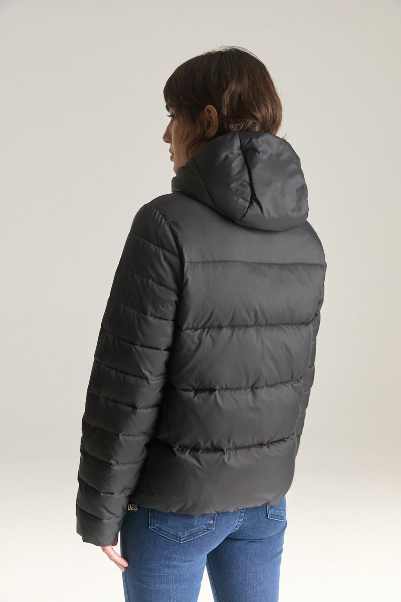 CAMPERA ULTRA LIGHT FIT HOOD