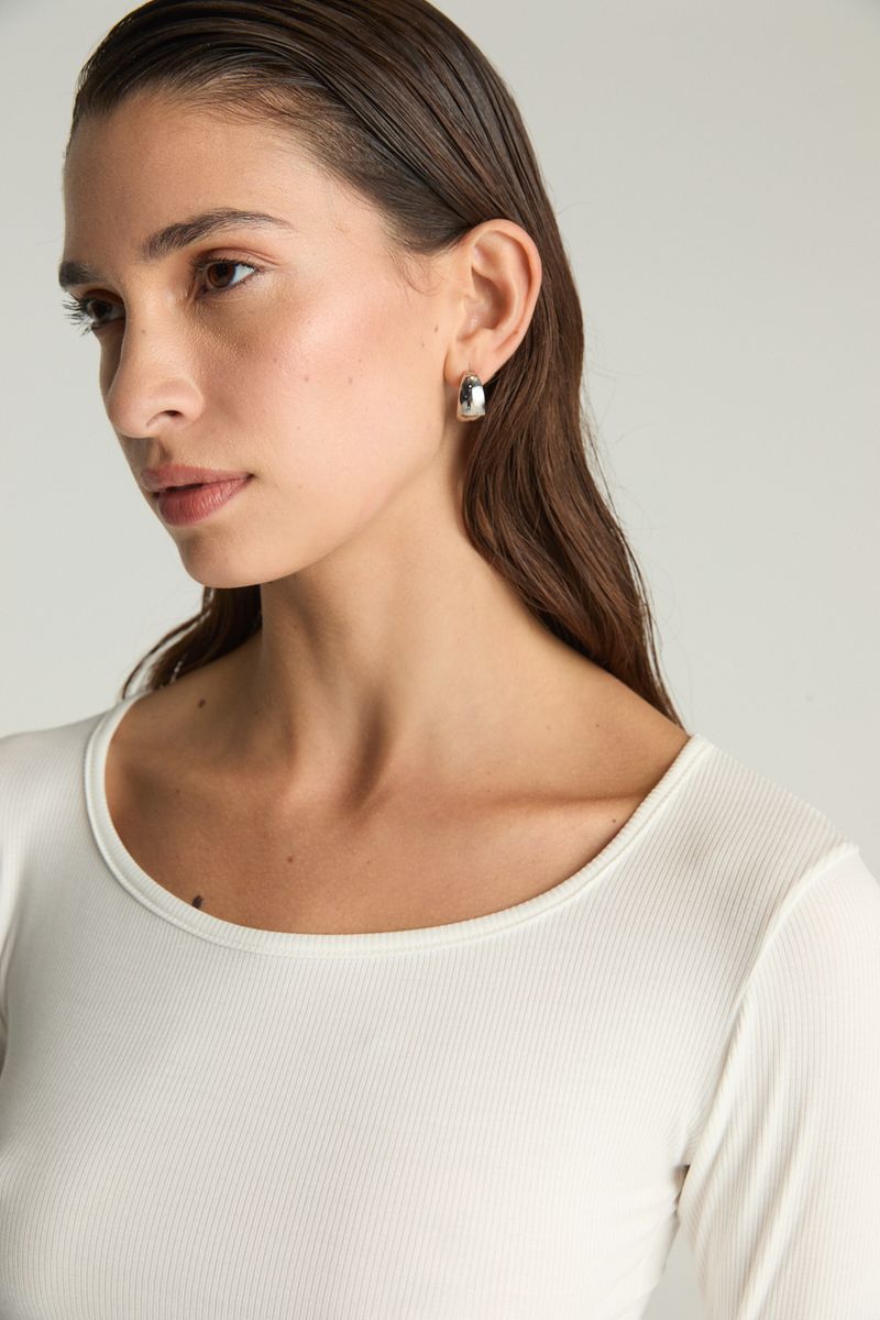 REMERA RIBBED CROP DES C