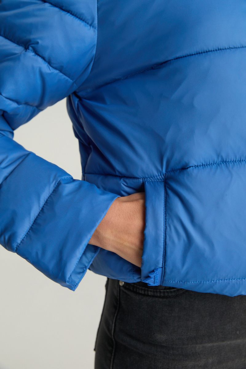 CAMPERA ULTRA LIGHT FIT HOOD