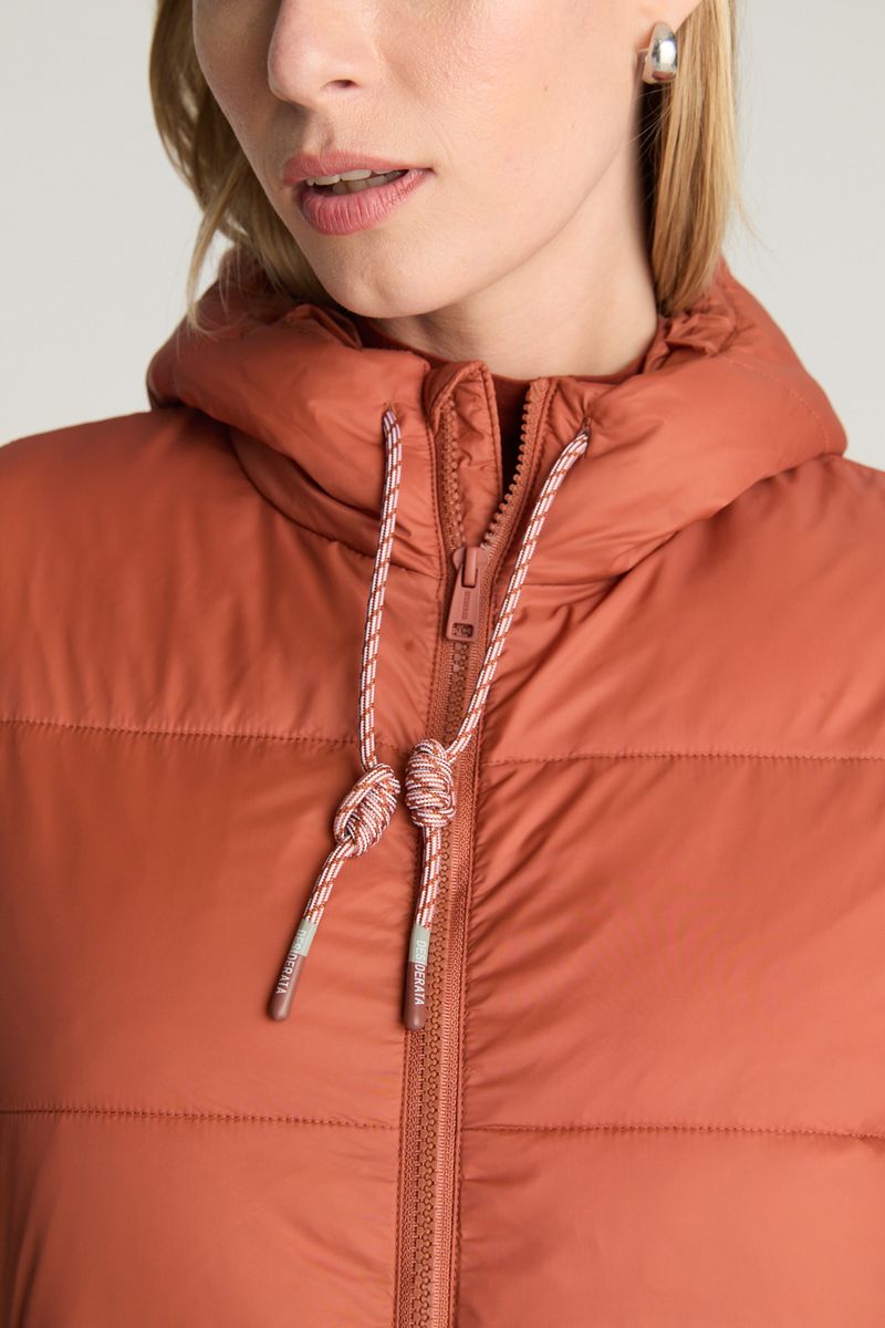 CAMPERA ULTRA LIGHT FIT HOOD