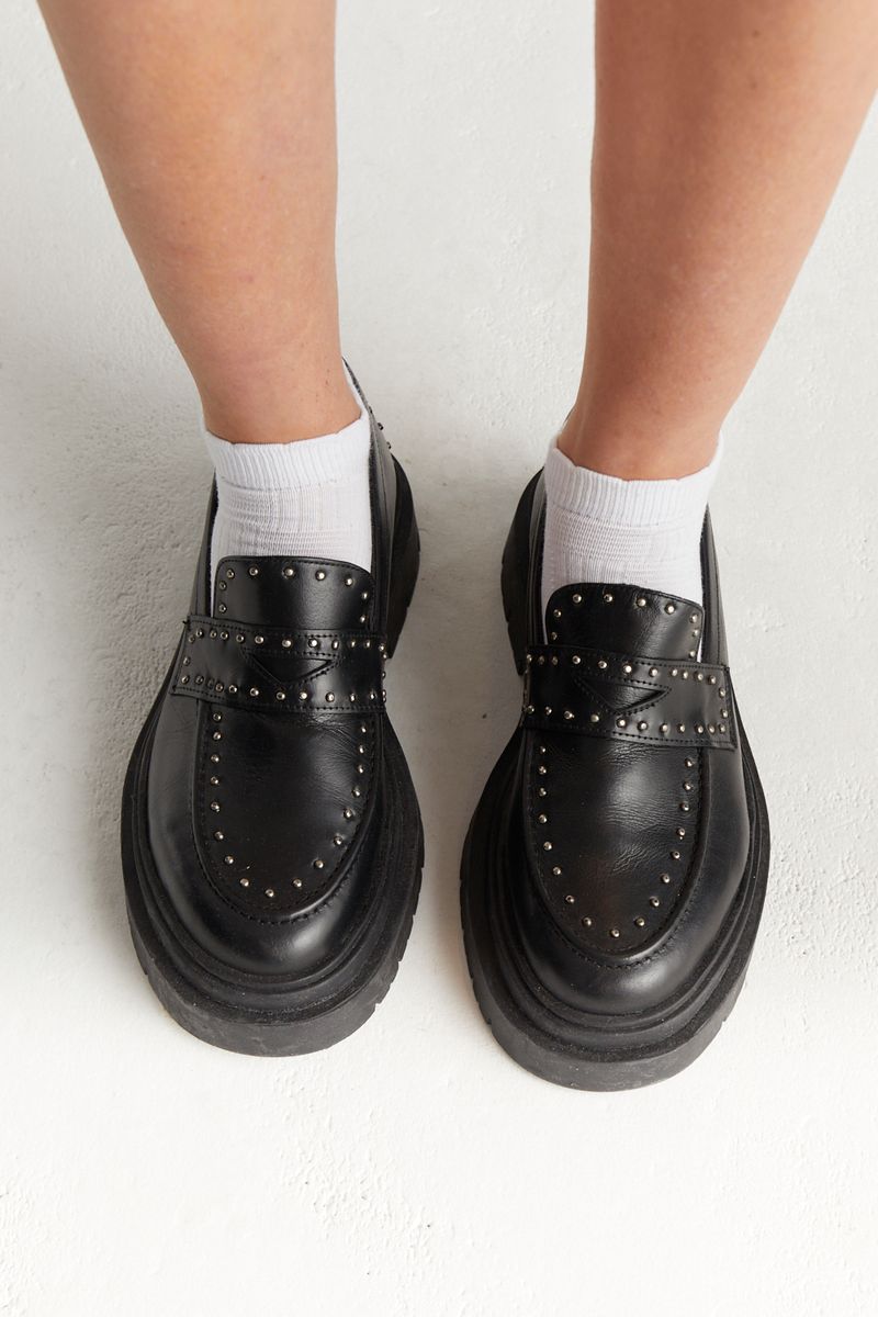 CALZADO MOCASIN STUDS