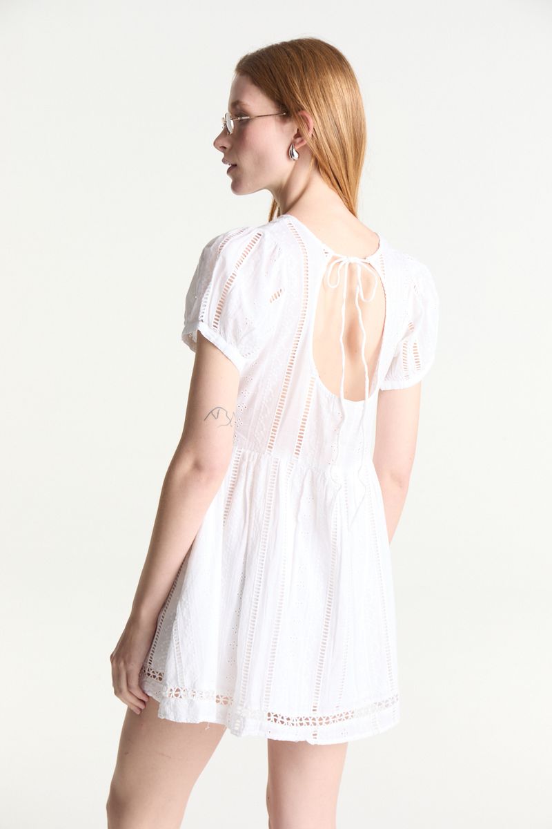 VESTIDO ROMANTIC LACES