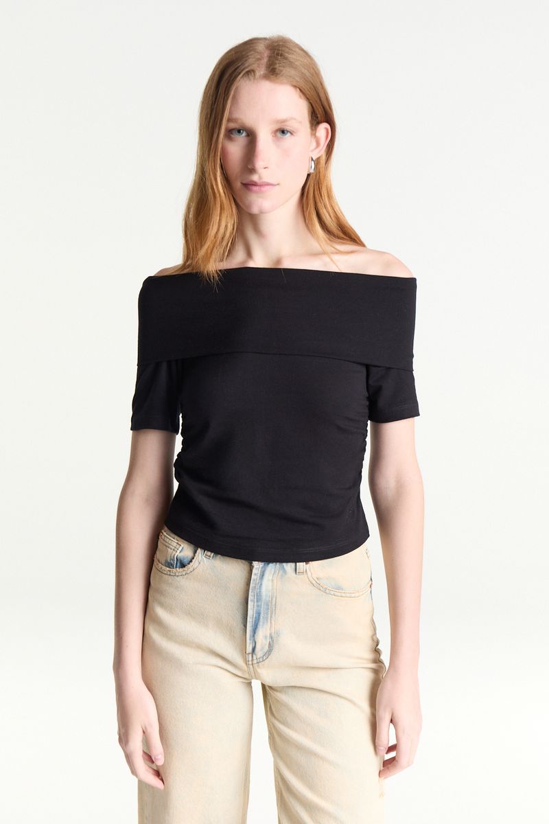 REMERA OFF SHOULDERS MERY