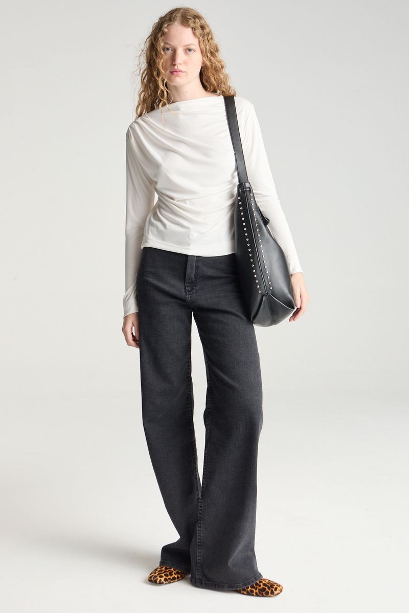 REMERA LONG RIBBED BOBBIE