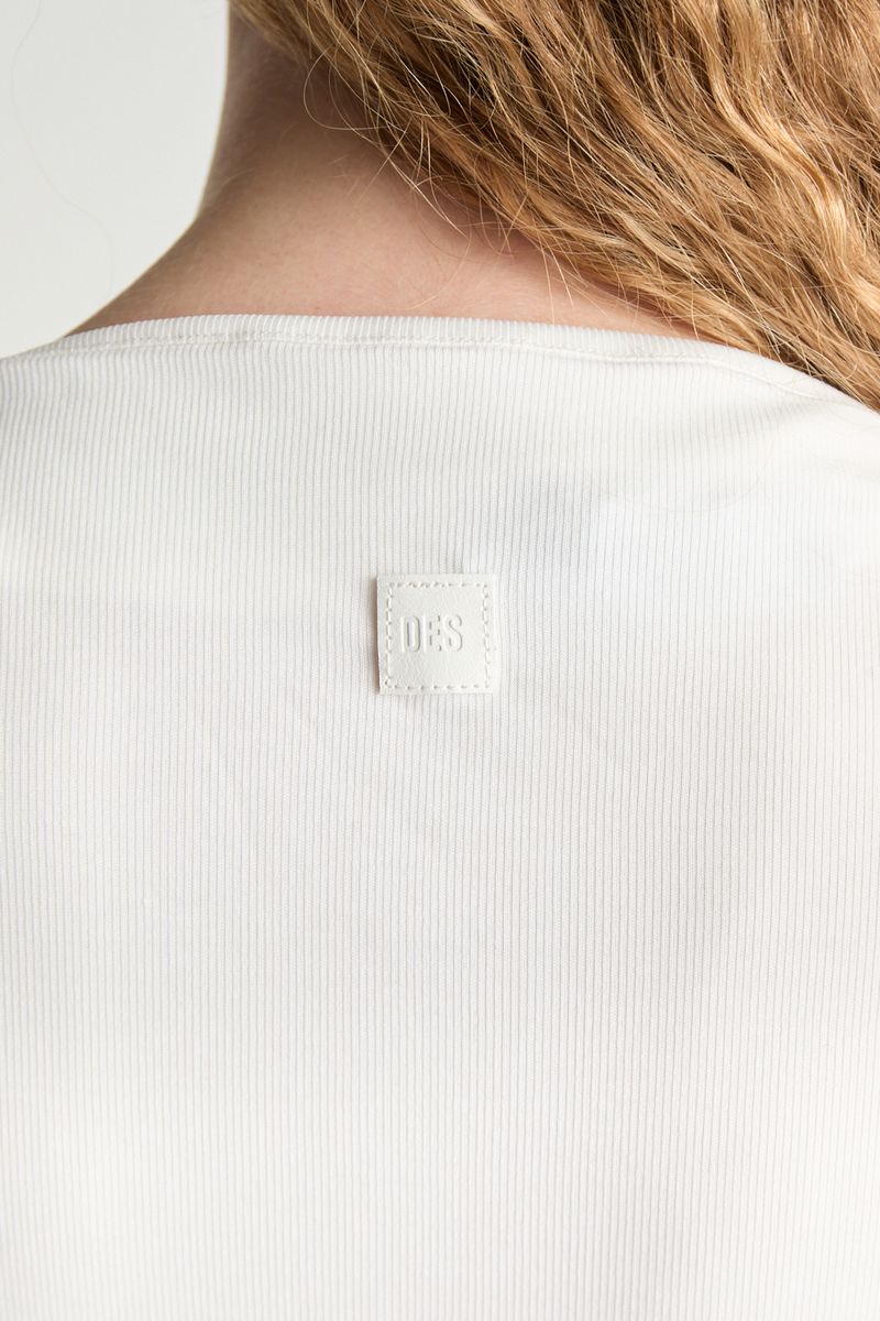REMERA LONG RIBBED BOBBIE