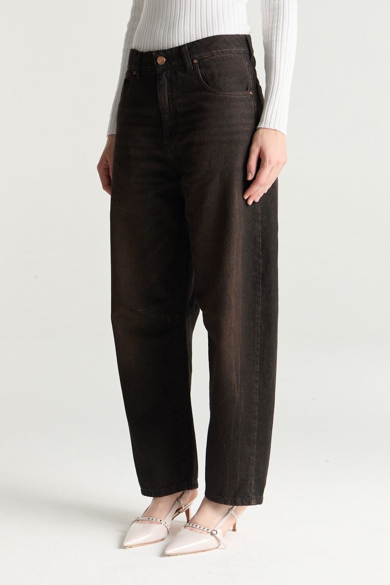 JEAN LYLA BROWN CARROT
