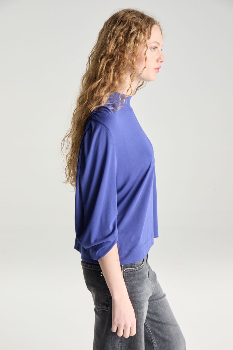 REMERA ROMANTIC ZIPPER