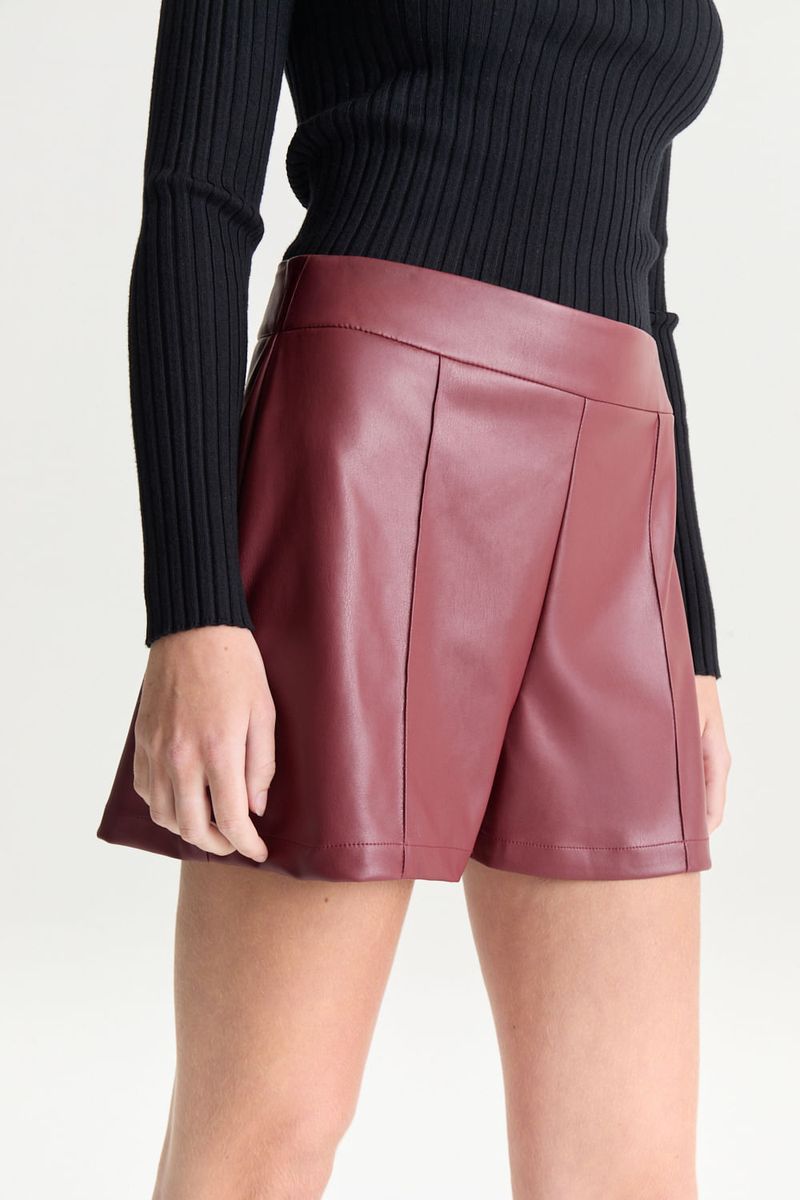 SHORT VEGAN LEATHER