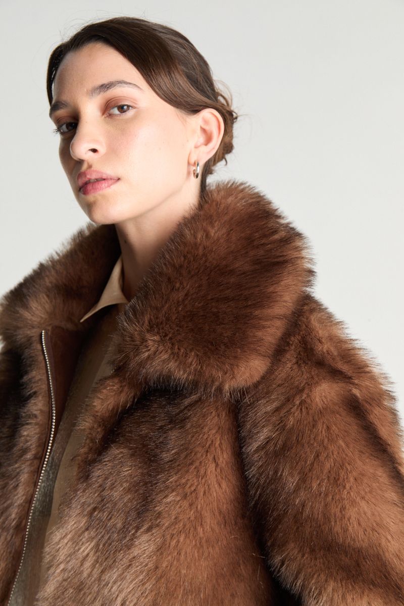 ABRIGO FAUX FUR