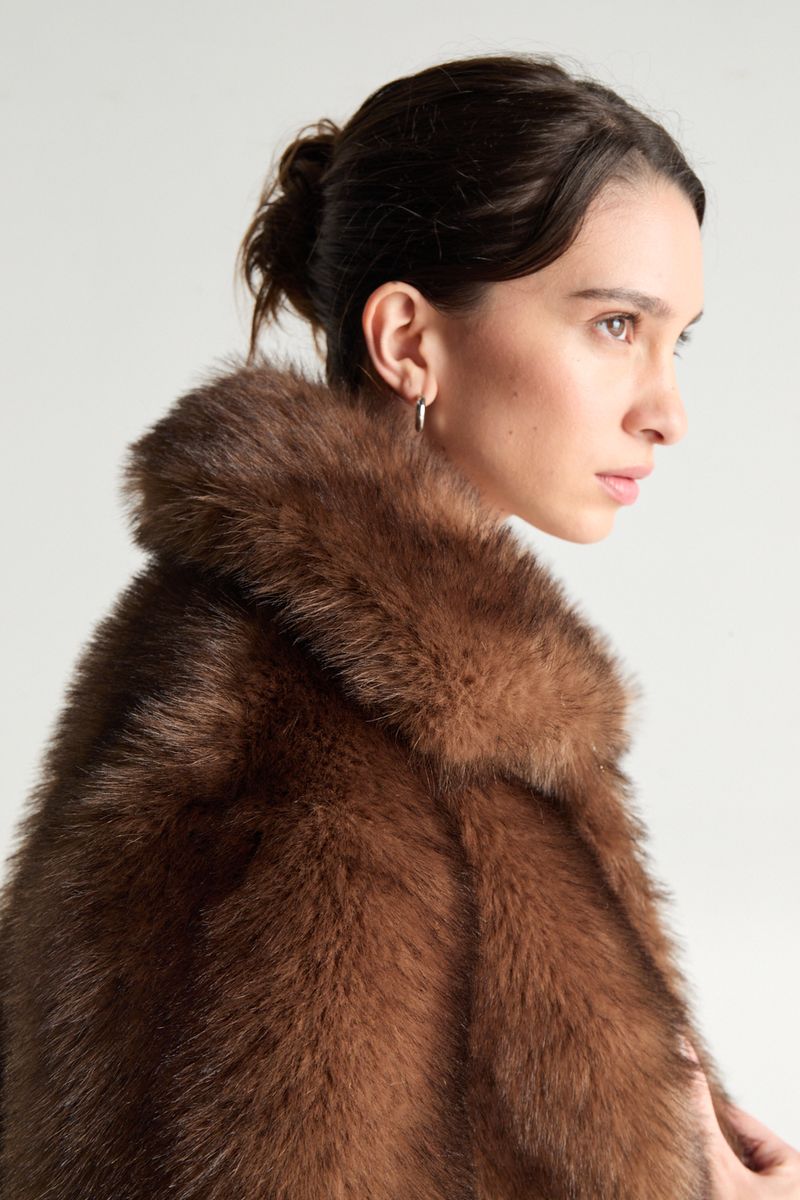 ABRIGO FAUX FUR