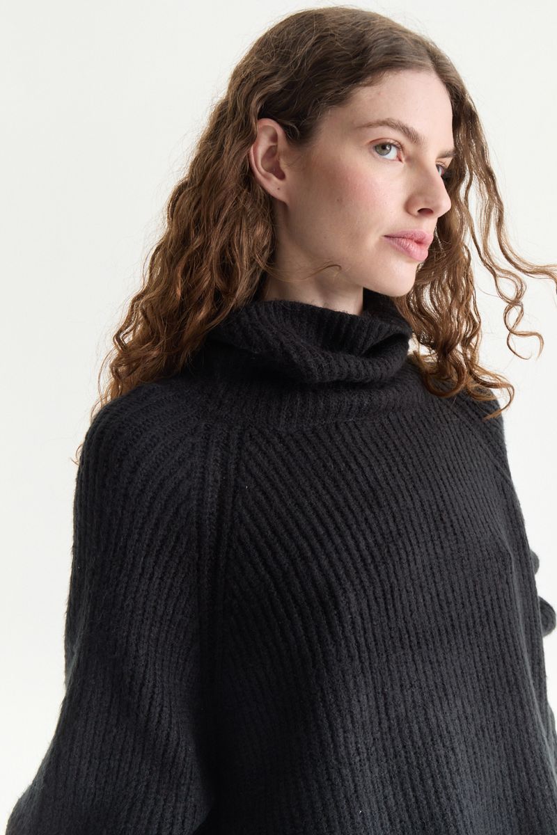 SWEATER POLERA LOLA