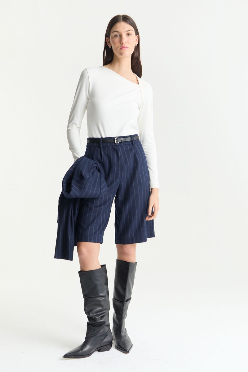 REMERA IRREGULAR NECK JUNE