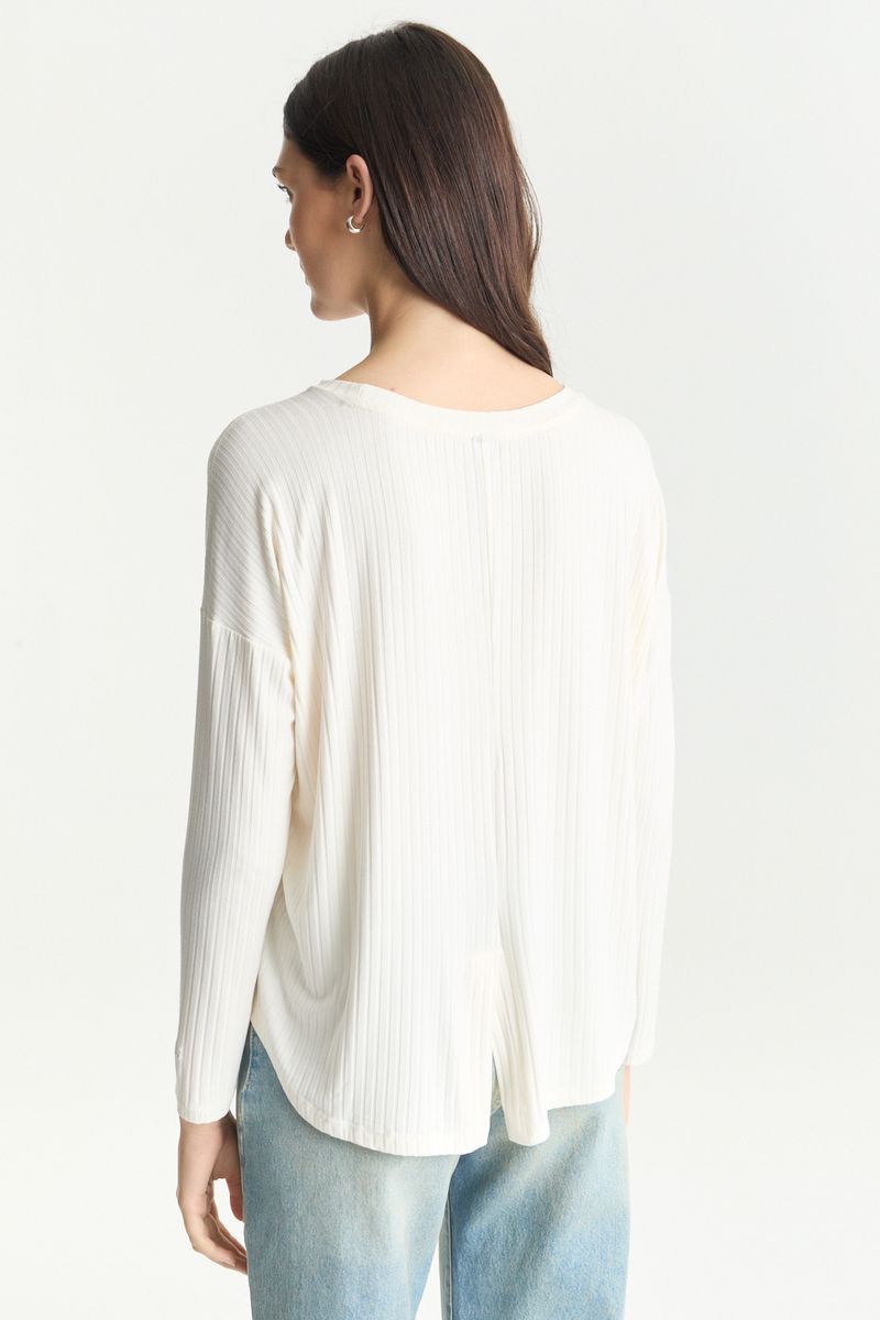 REMERA OVER ADELE