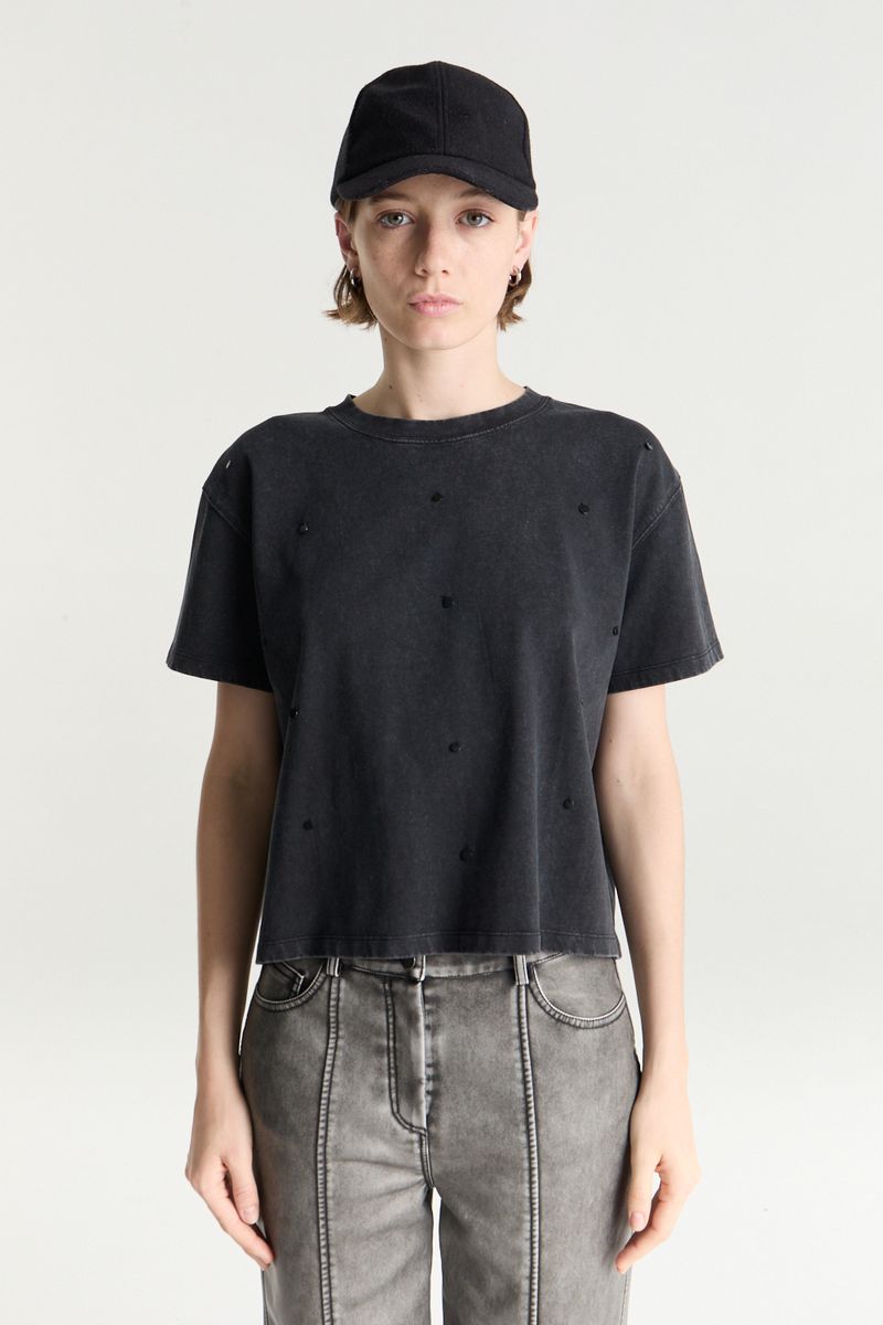 REMERA EMBELLISH WASHED DOTS