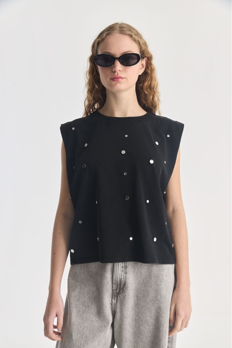 REMERA EMBELLISH NOIR