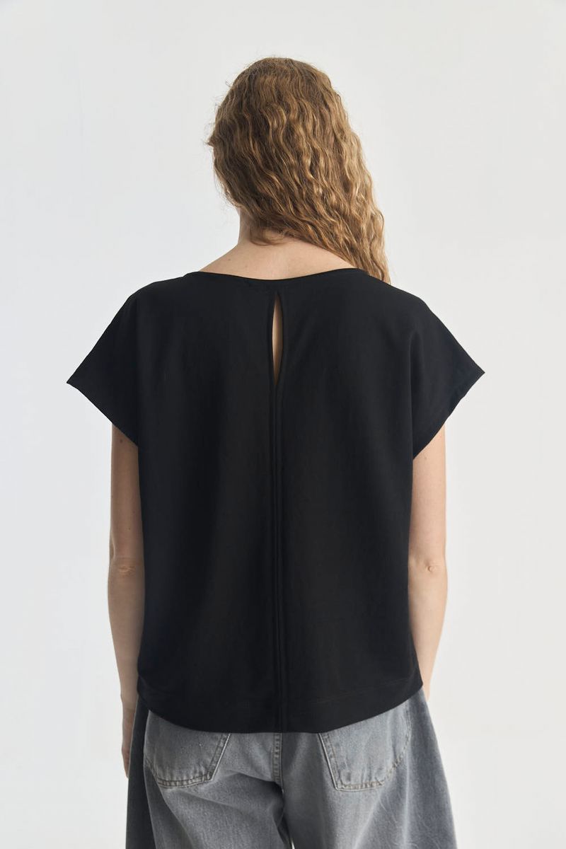 REMERA PIQUE CHARITO