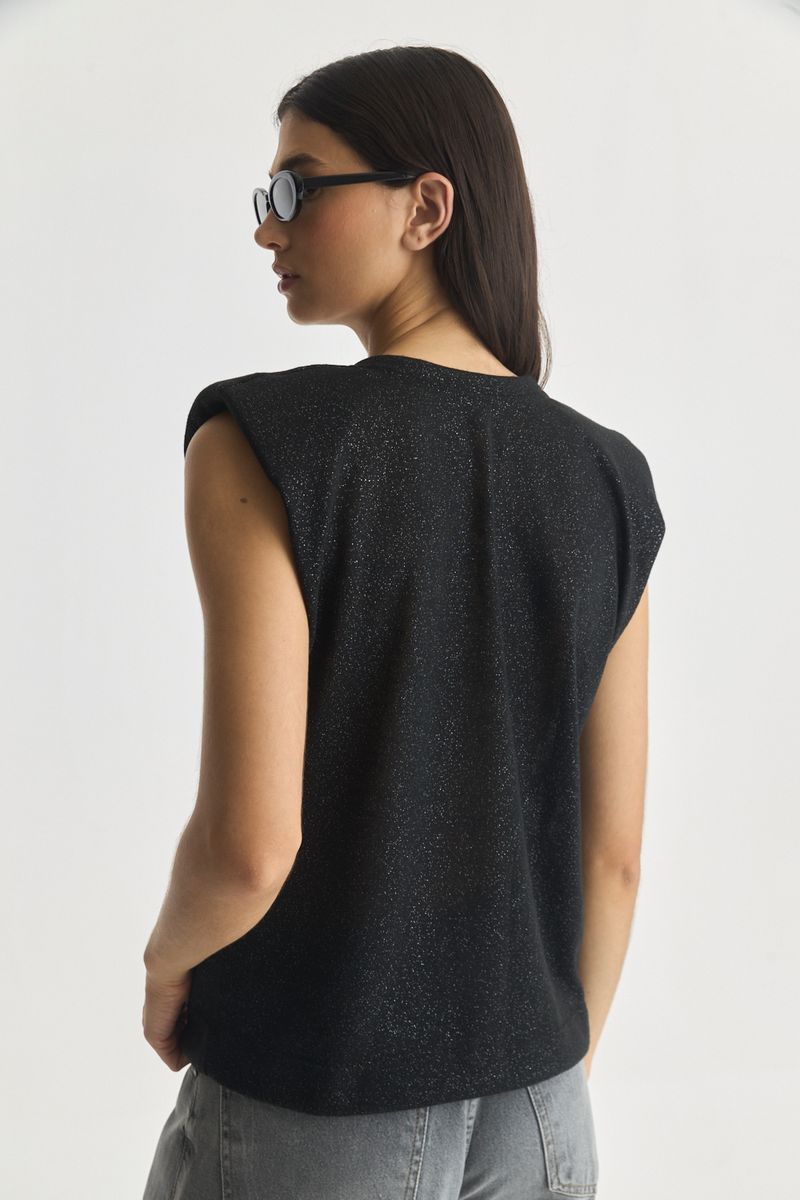REMERA SHOULDER LIPA