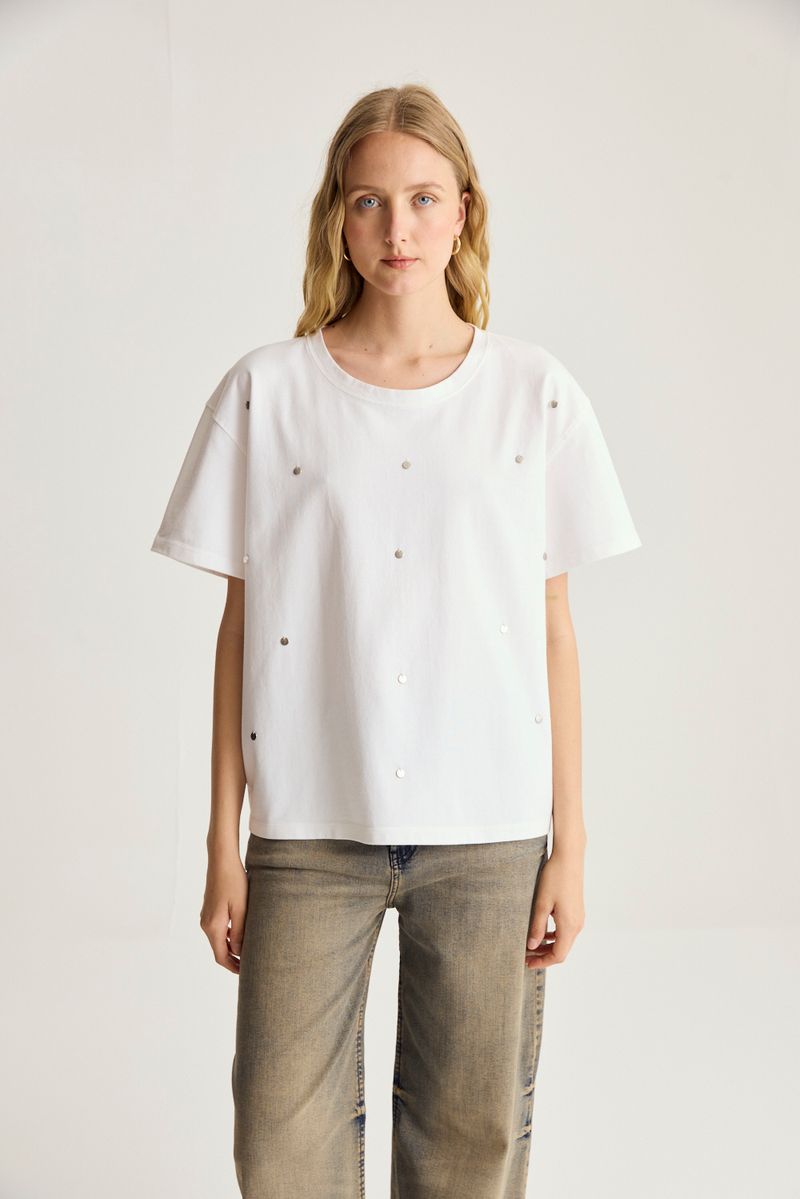 REMERA EMBELLISH WASHED DOTS