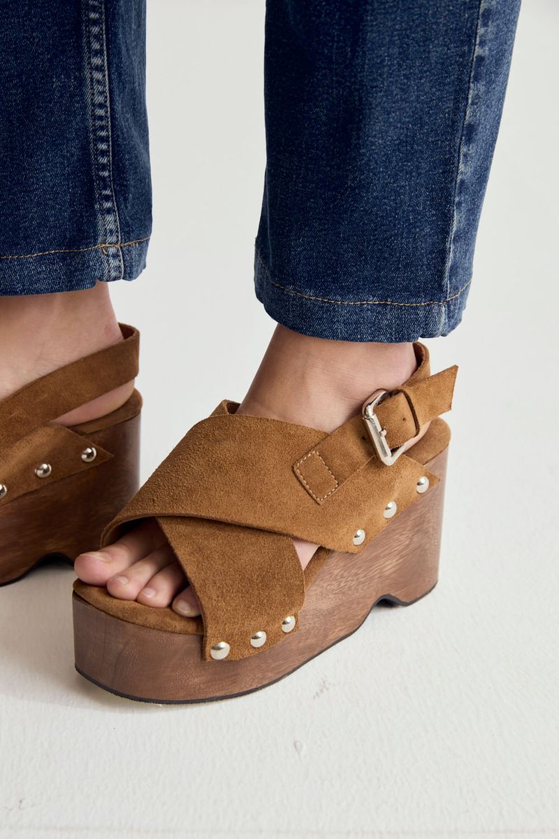SUECO  SUEDE FOLK