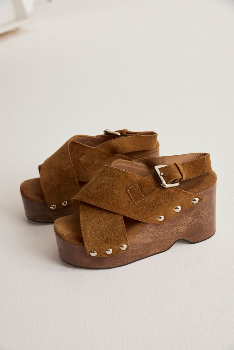 SUECO  SUEDE FOLK