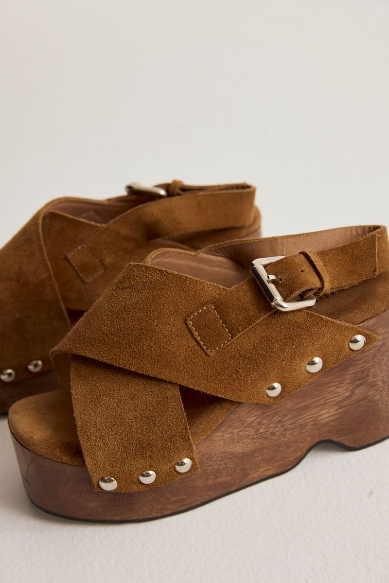 SUECO  SUEDE FOLK