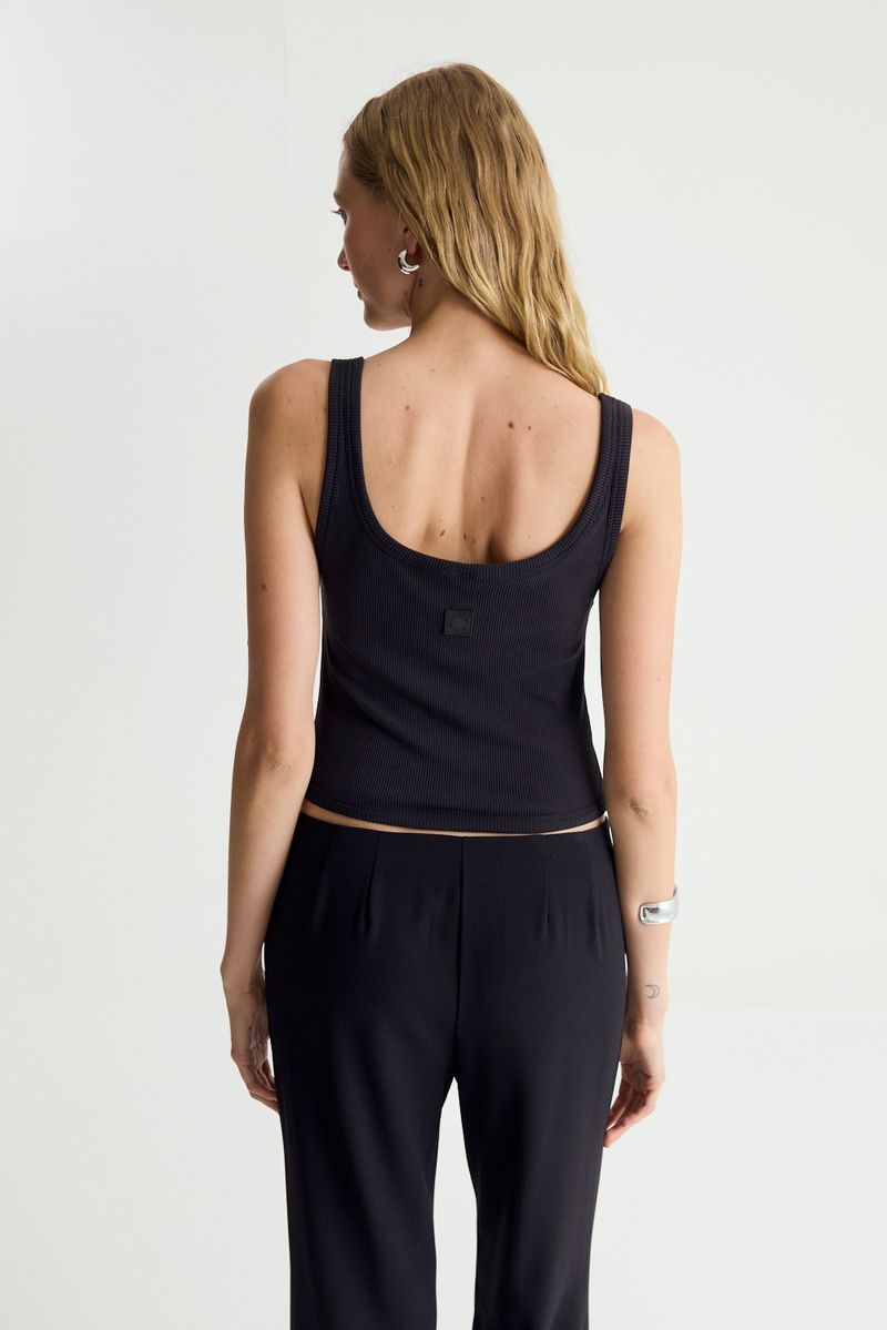 MUSCULOSA FITTED NEW