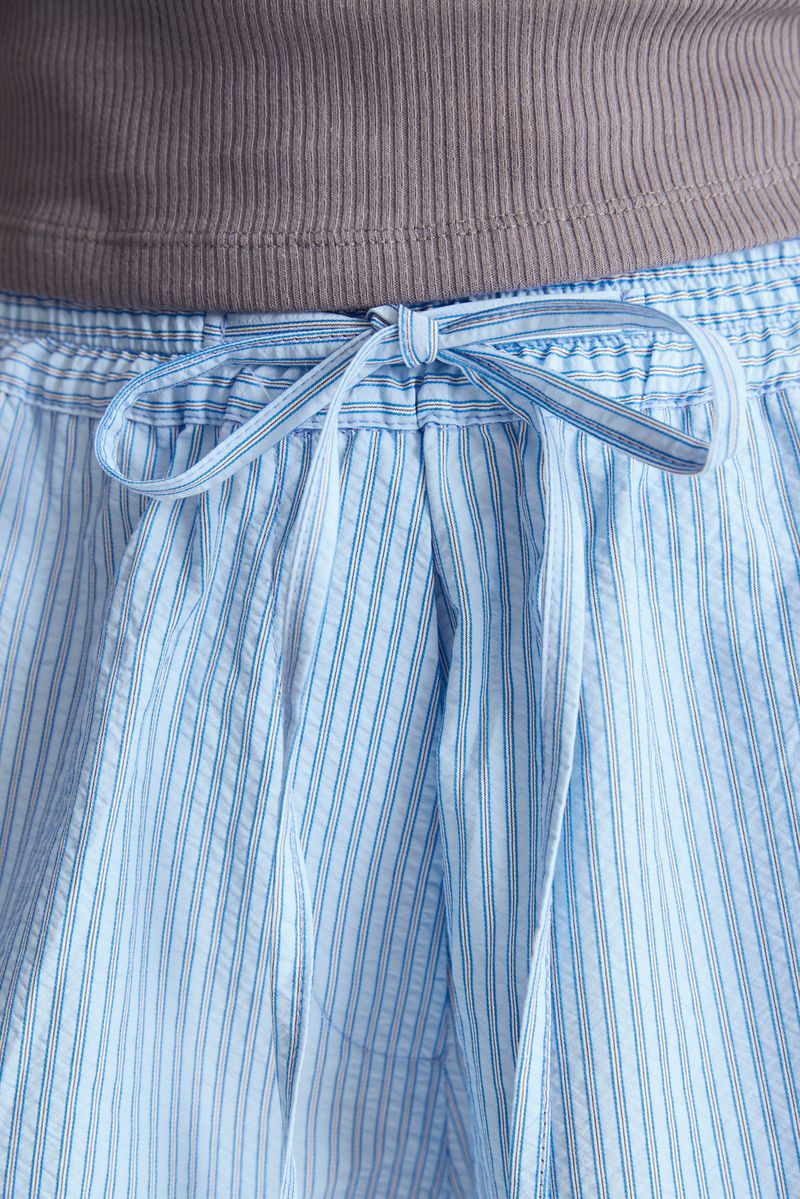 SHORT STRIPED CLOQUE