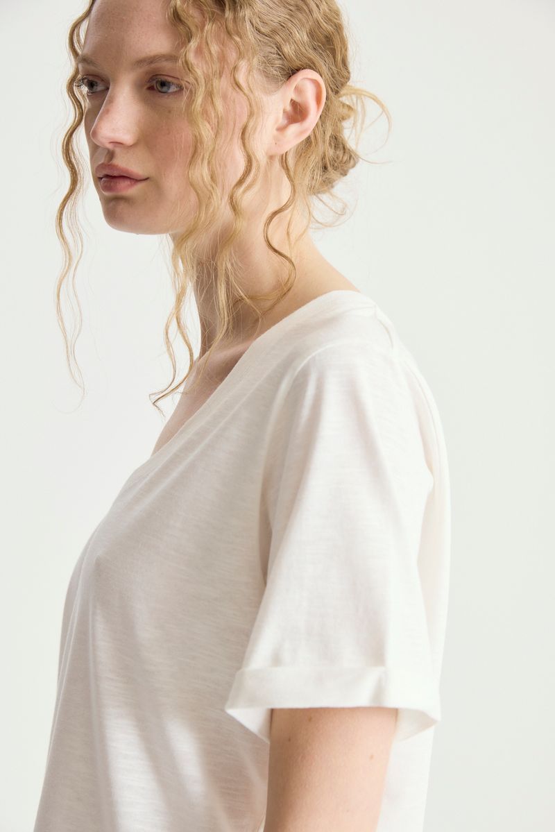 REMERA BASIC FLAME BEE