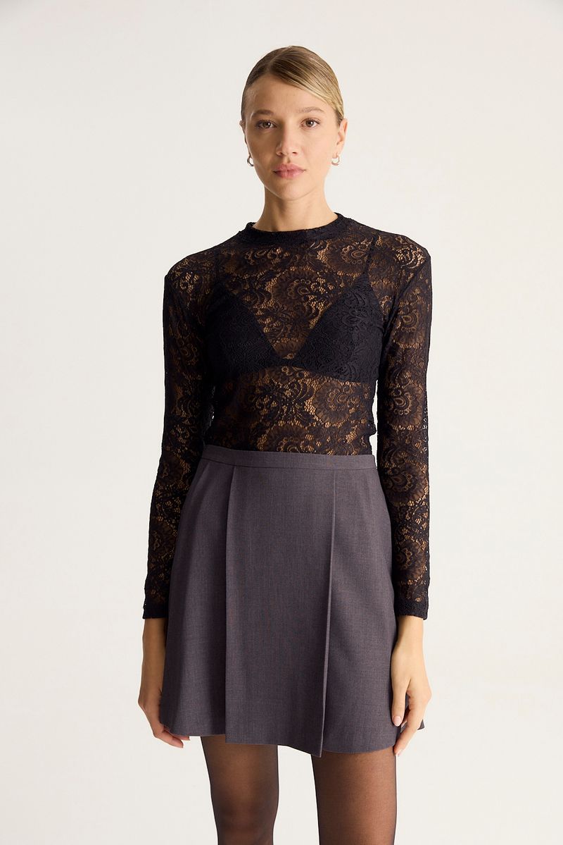 REMERA BASIC LACE