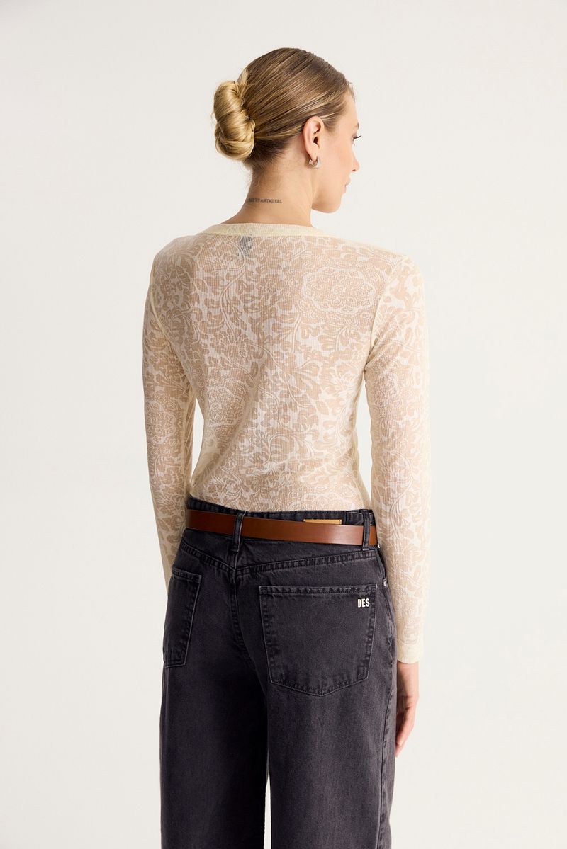 REMERA PRINT PAISLEY