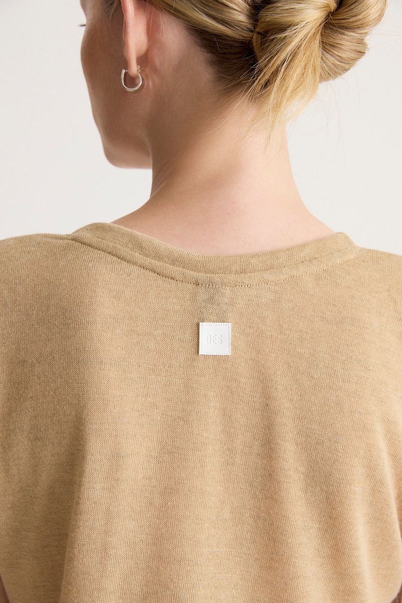 REMERA SHOULDER LIPA