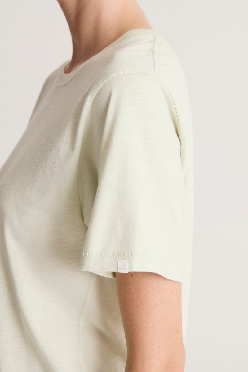 REMERA PIMA ESSENTIAL