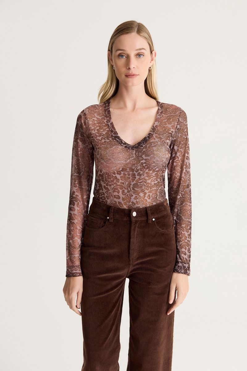 REMERA PRINT PAISLEY