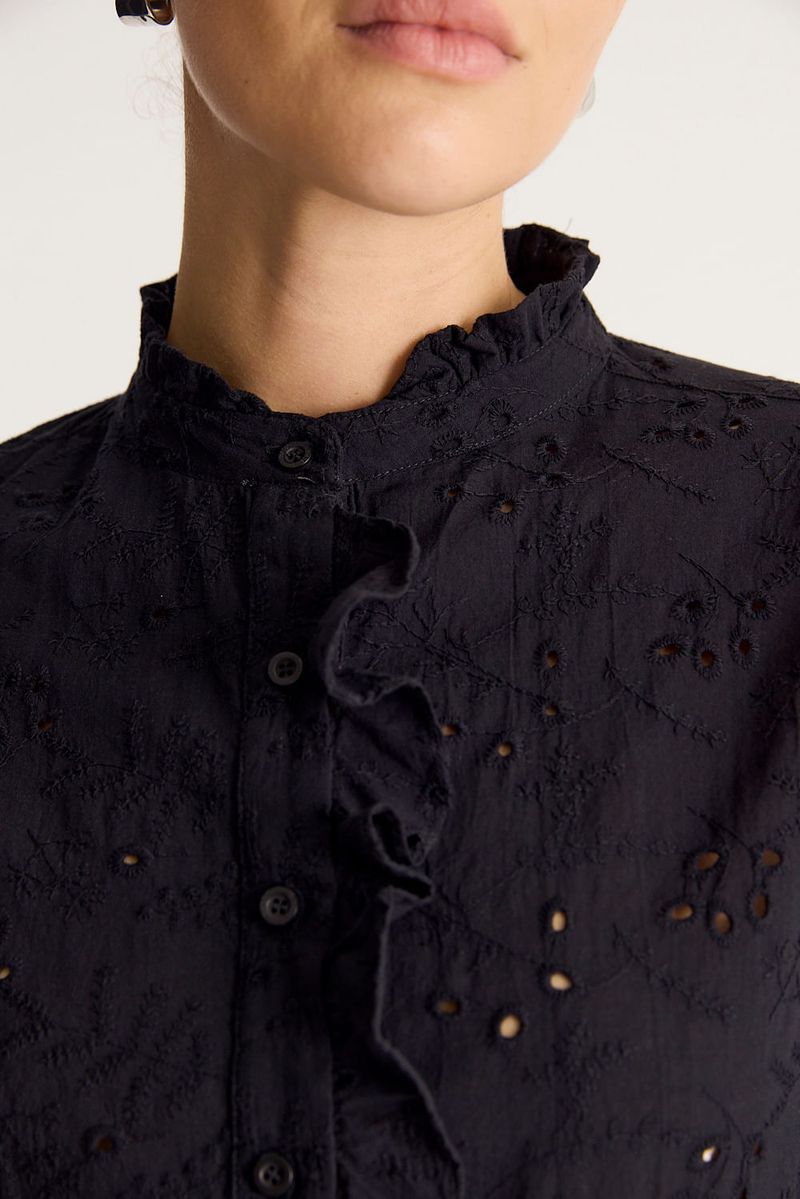 CAMISA BRODERIE RUFFLES COLLAR