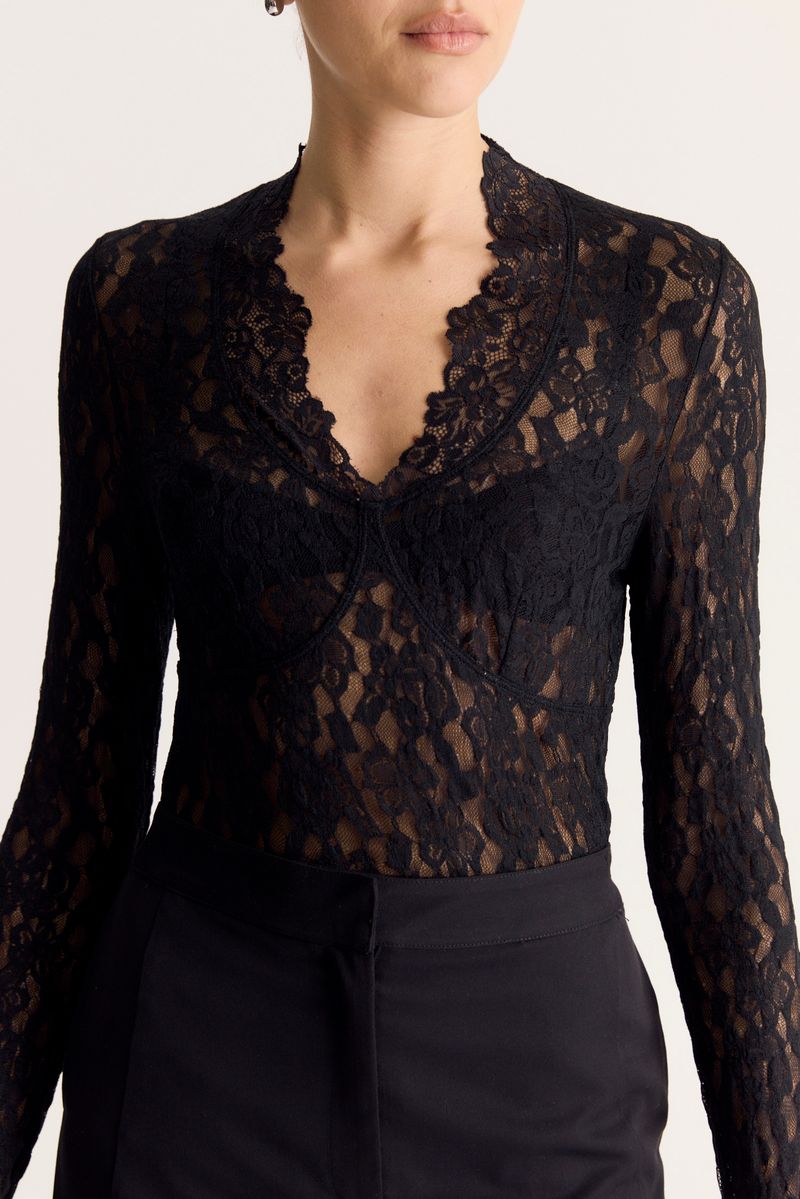 REMERA LACE CAMILLE