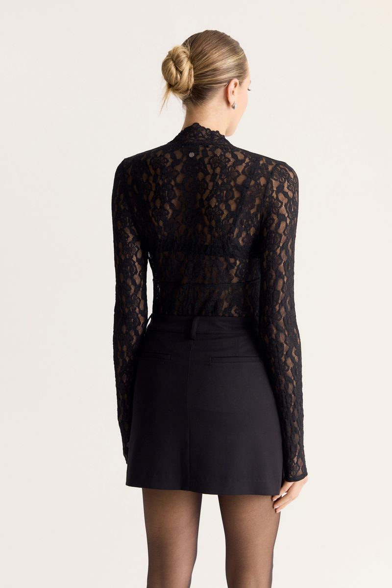 REMERA LACE CAMILLE