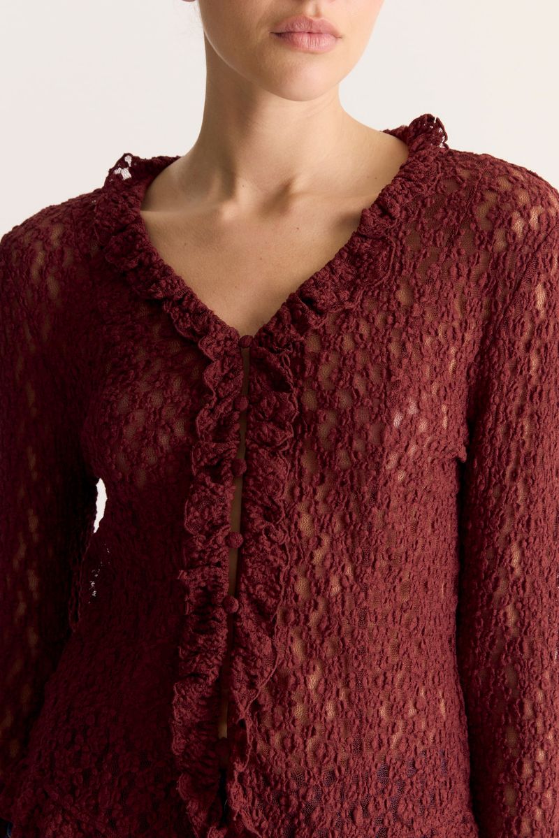 TOP LACE RUFFLES