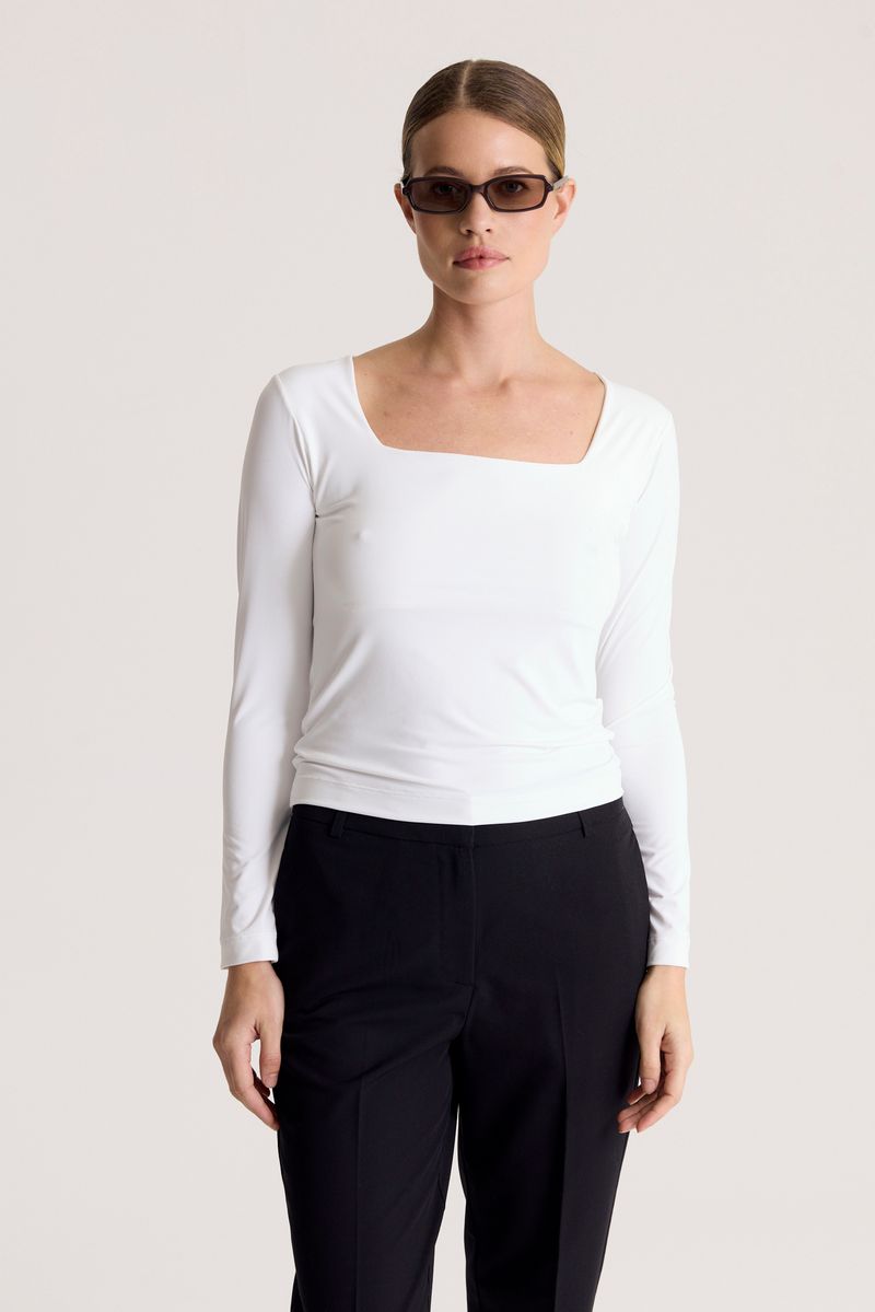 REMERA SQUARE NECK AMELIE