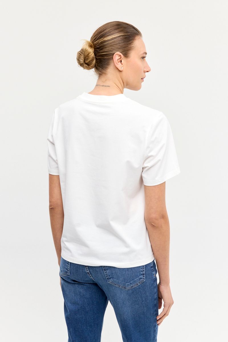 REMERA EMBELLISH PEARLS