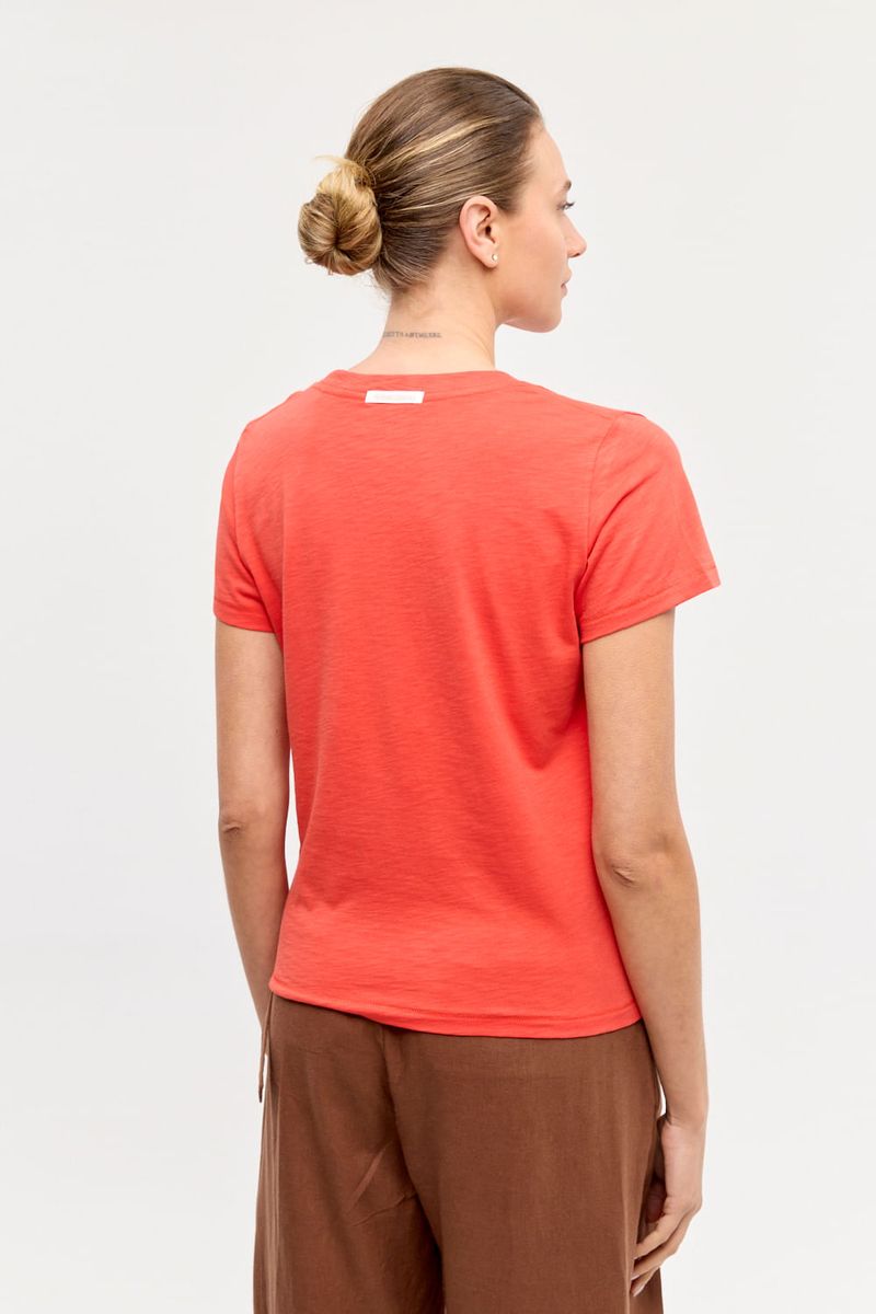 REMERA PIMA FLAME ESSENTIAL