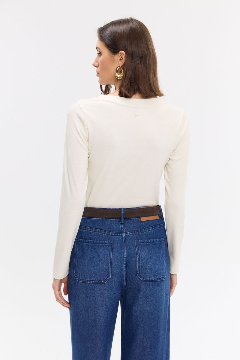 REMERA V NECK NIKKI