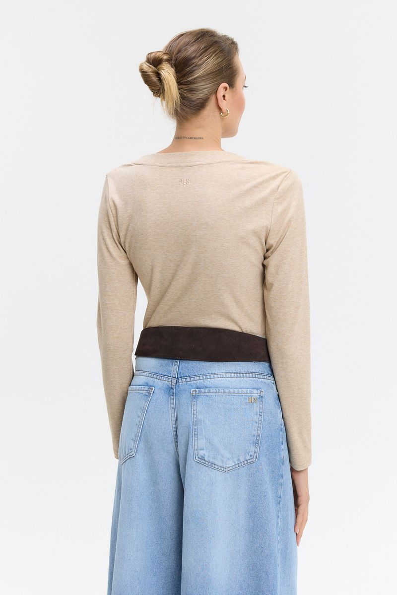 REMERA V NECK NIKKI
