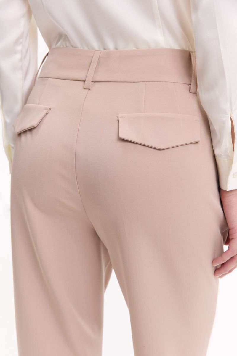 PANTALON CAPRI ESENCIAL