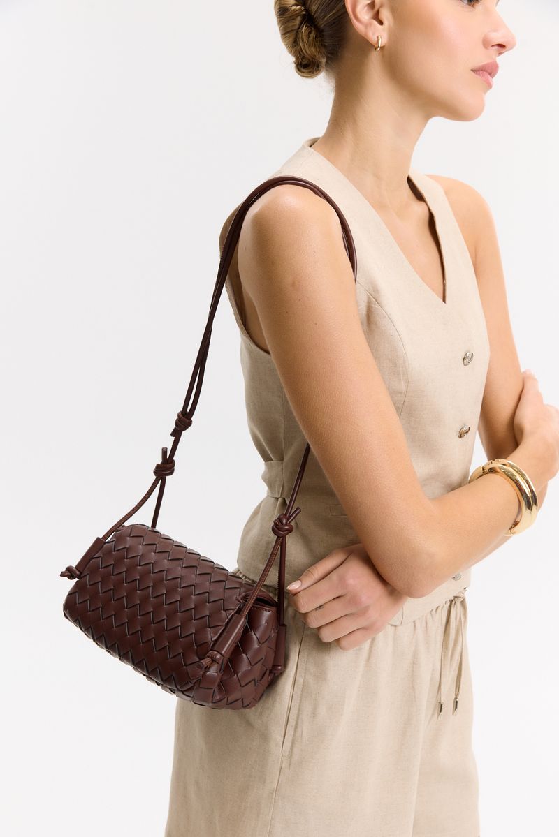CARTERA BAGUETTE  TRENZADA